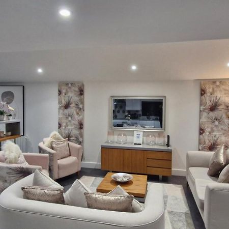 Luxury 2Bdr 2Ba Lodge With Hot Tub In Windsor Marina Dorney Luaran gambar